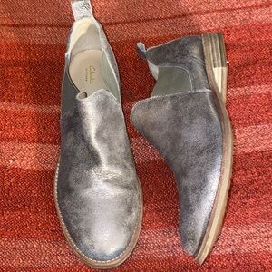 CLARKS GOLD METALLIC BOOTIE SZ 11 USA SLIP ON